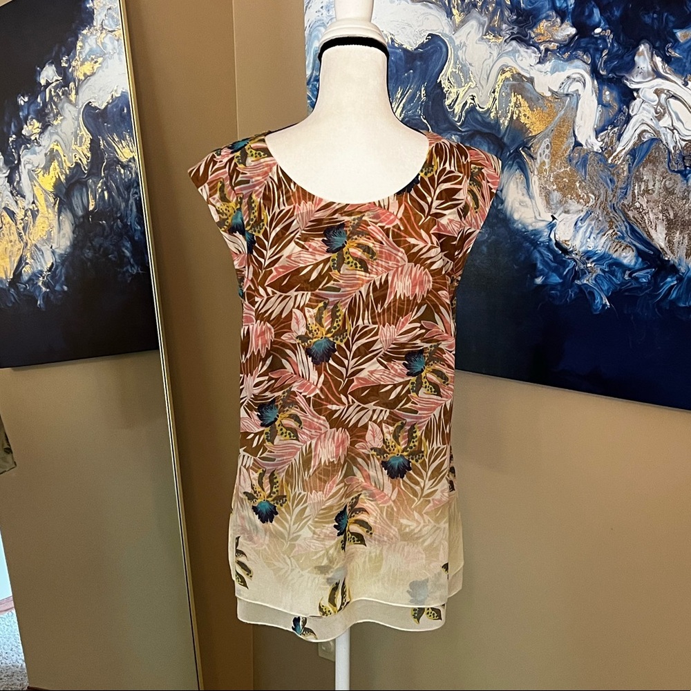 CAbi Floral Capped Sleeve Shirt | Medium